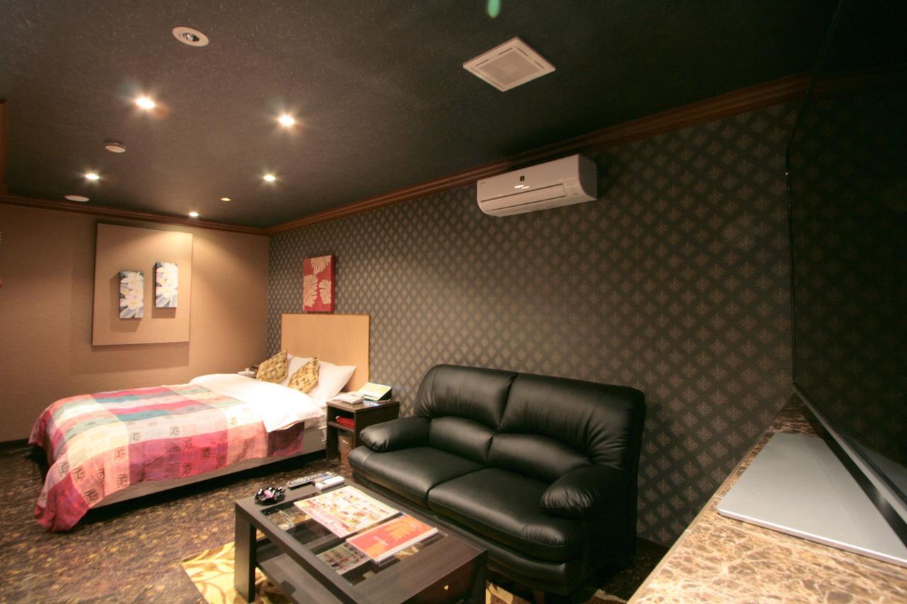 Sari Seki Inter (Adults Only) Hotel Kameyama Exterior photo