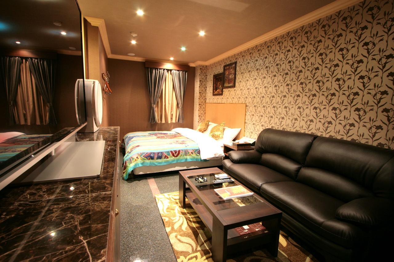 Sari Seki Inter (Adults Only) Hotel Kameyama Exterior photo