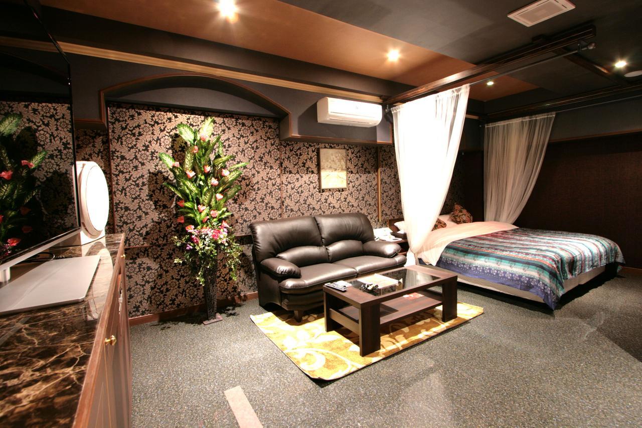 Sari Seki Inter (Adults Only) Hotel Kameyama Exterior photo